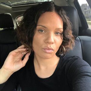 Meet your Posher, Deanne